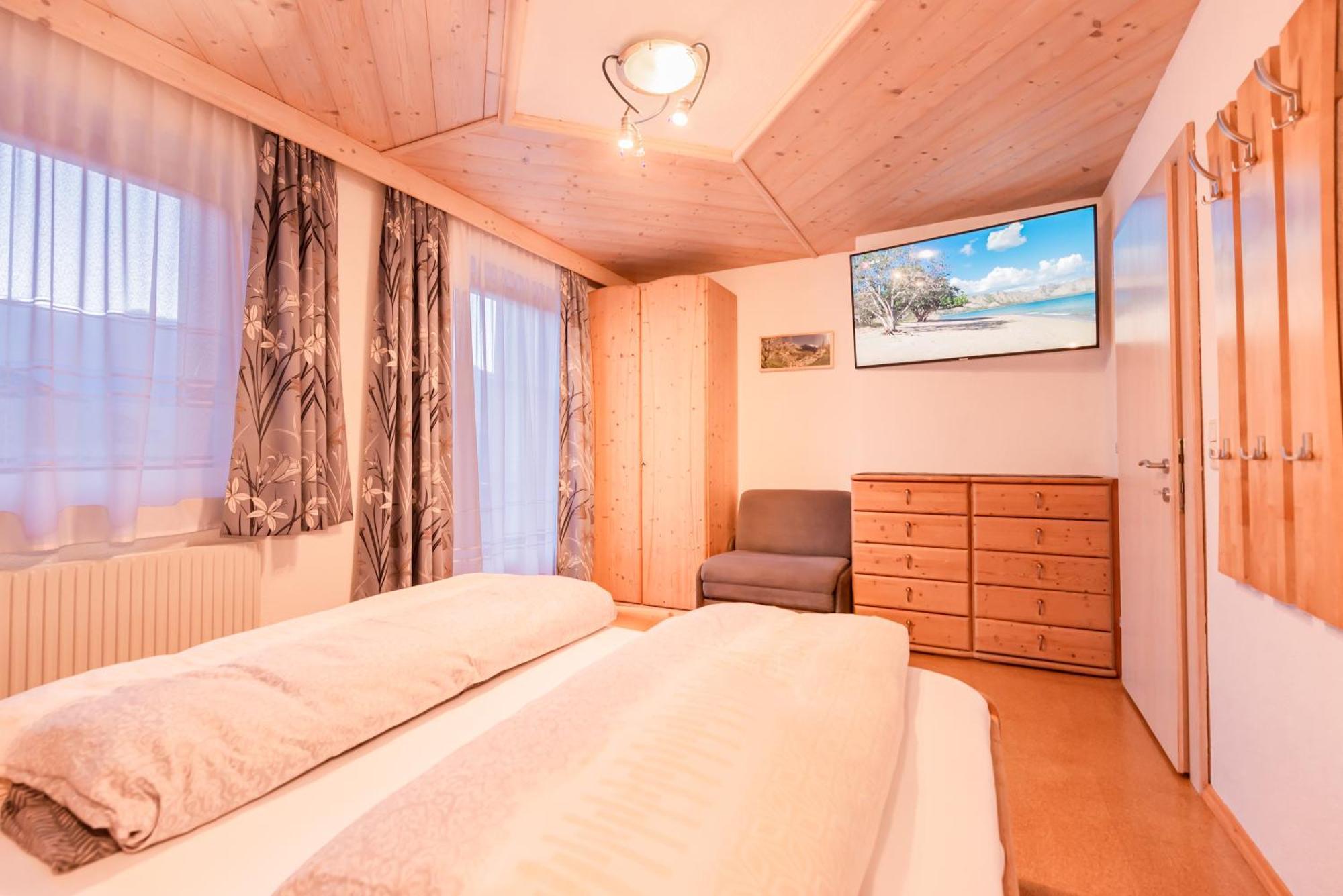Ferienwohnung Ausblick Zillertal Hainzenberg Extérieur photo