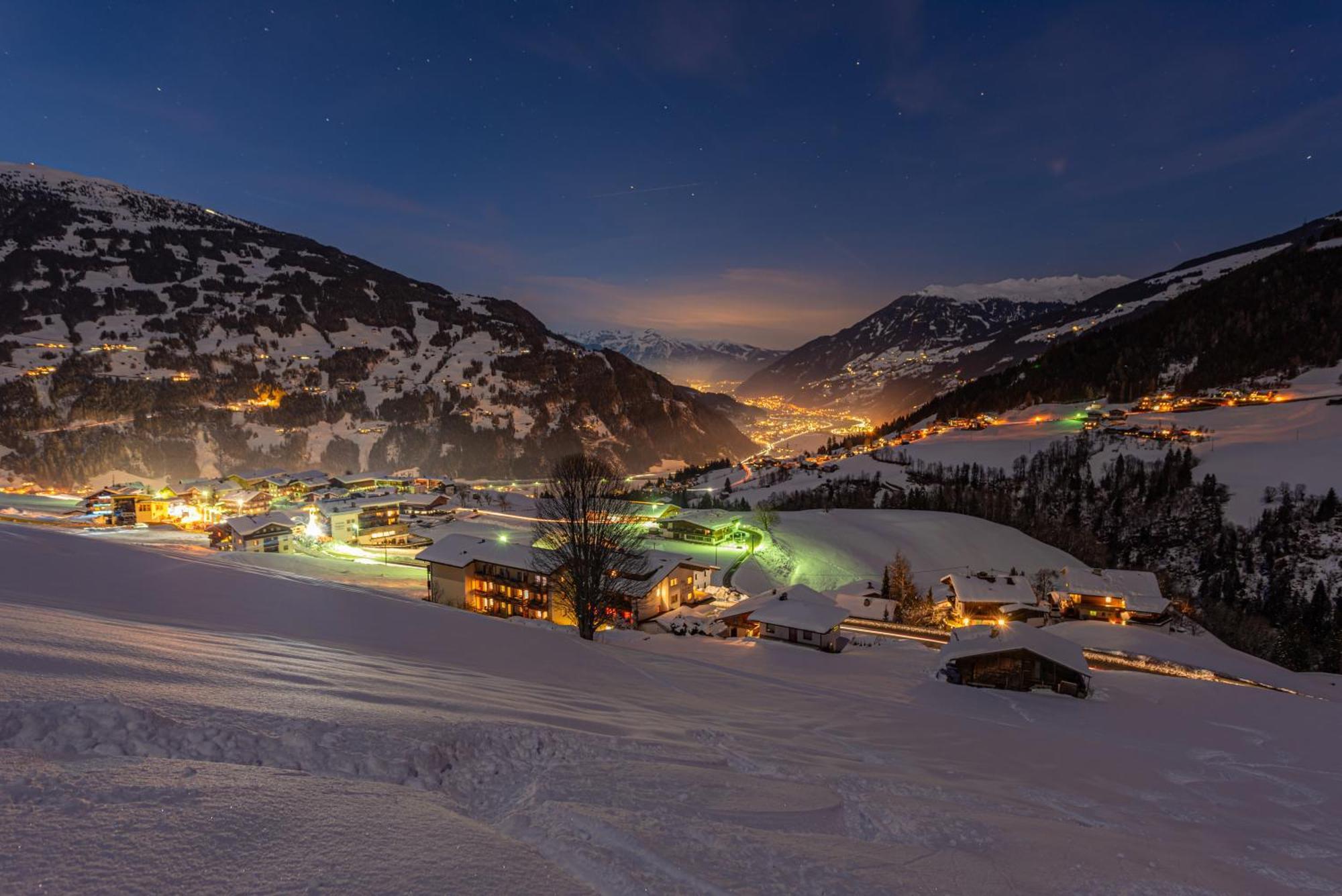 Ferienwohnung Ausblick Zillertal Hainzenberg Extérieur photo