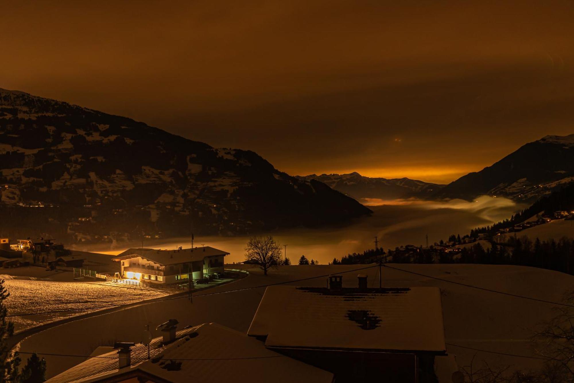 Ferienwohnung Ausblick Zillertal Hainzenberg Extérieur photo