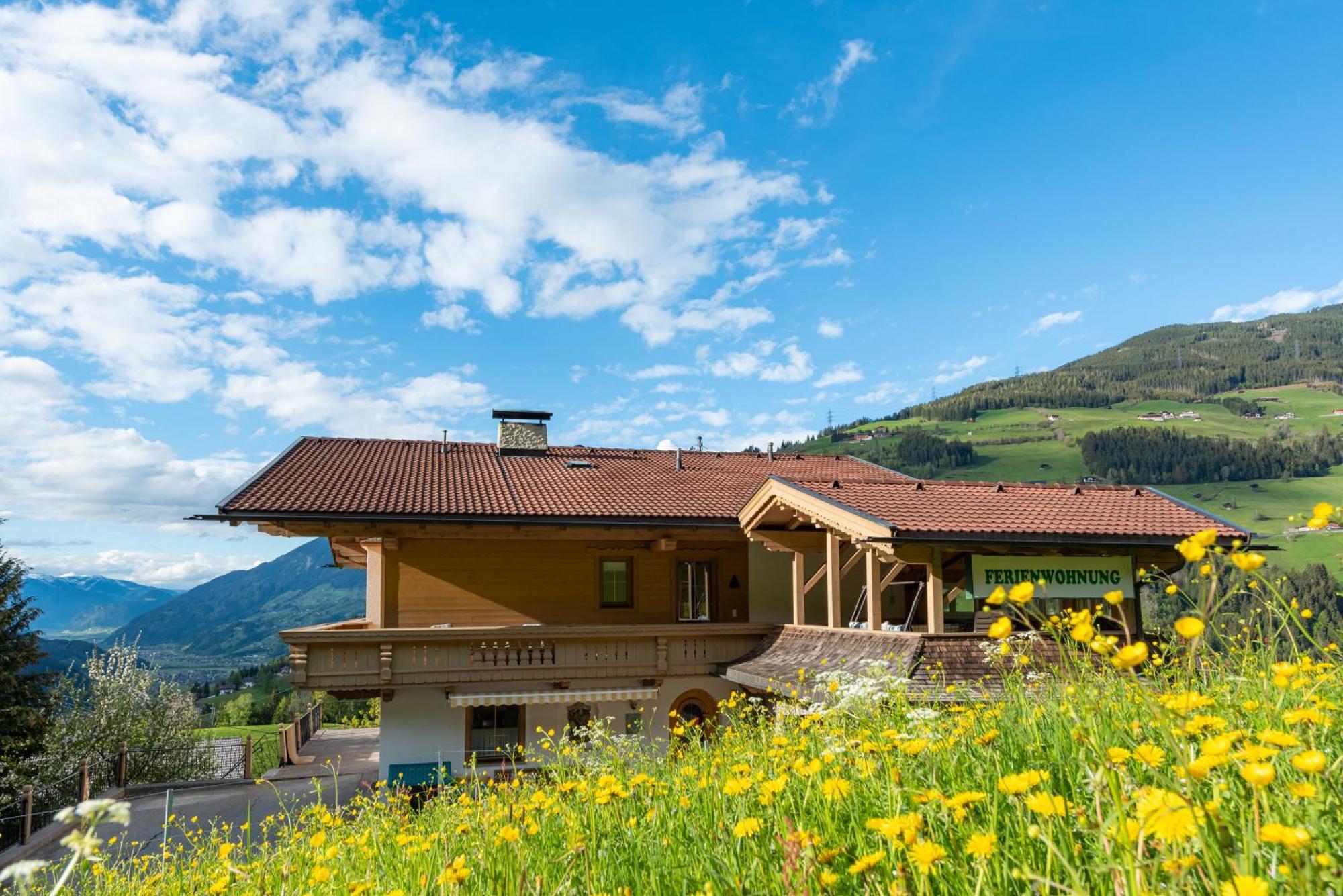 Ferienwohnung Ausblick Zillertal Hainzenberg Extérieur photo